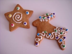 Decorating Yule Cookies from My Kitchen Wand