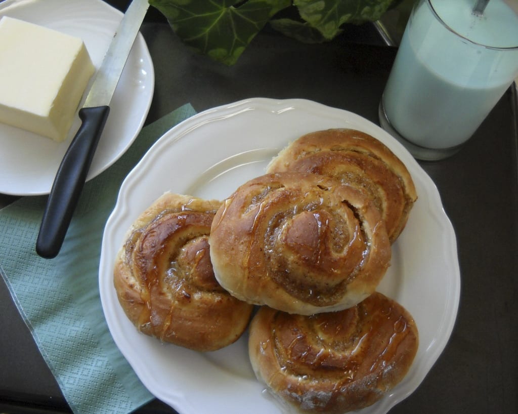 Princess Leia Curls with Solo filling and Tatooine Blue Bantha Milk from My Kitchen Wand