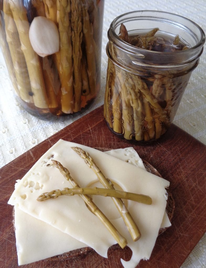 Quick Spiced Pickled Asparagus from My Kitchen Wand