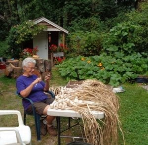 Garlic Braiding from My Kitchen Wand