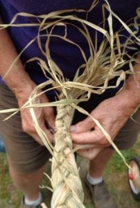 Garlic Braiding from My Kitchen Wand