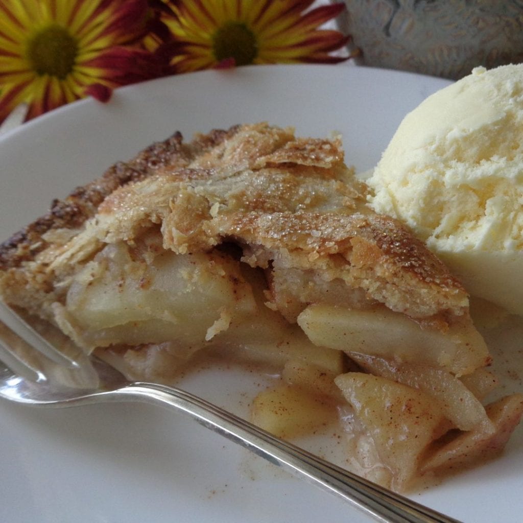 Honeycrisp Apple Pie from My Kitchen Wand