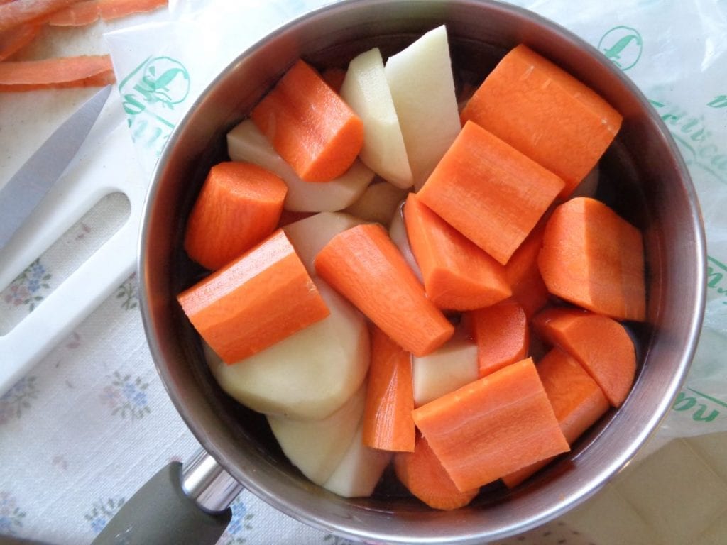 Carrot Potato Pack with Turmeric & Yoghurt from My Kitchen Wand