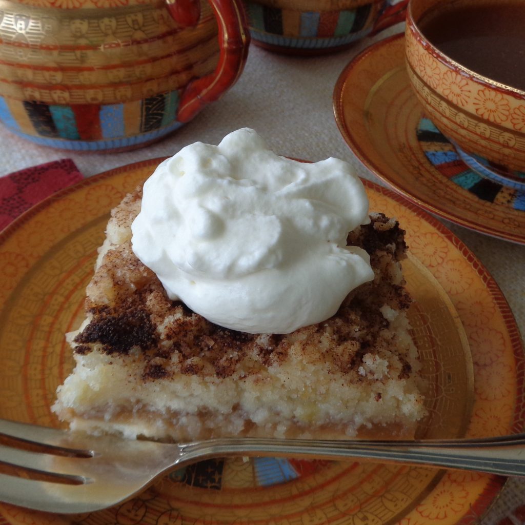 Applesauce Crumble Cake from My Kitchen Wand