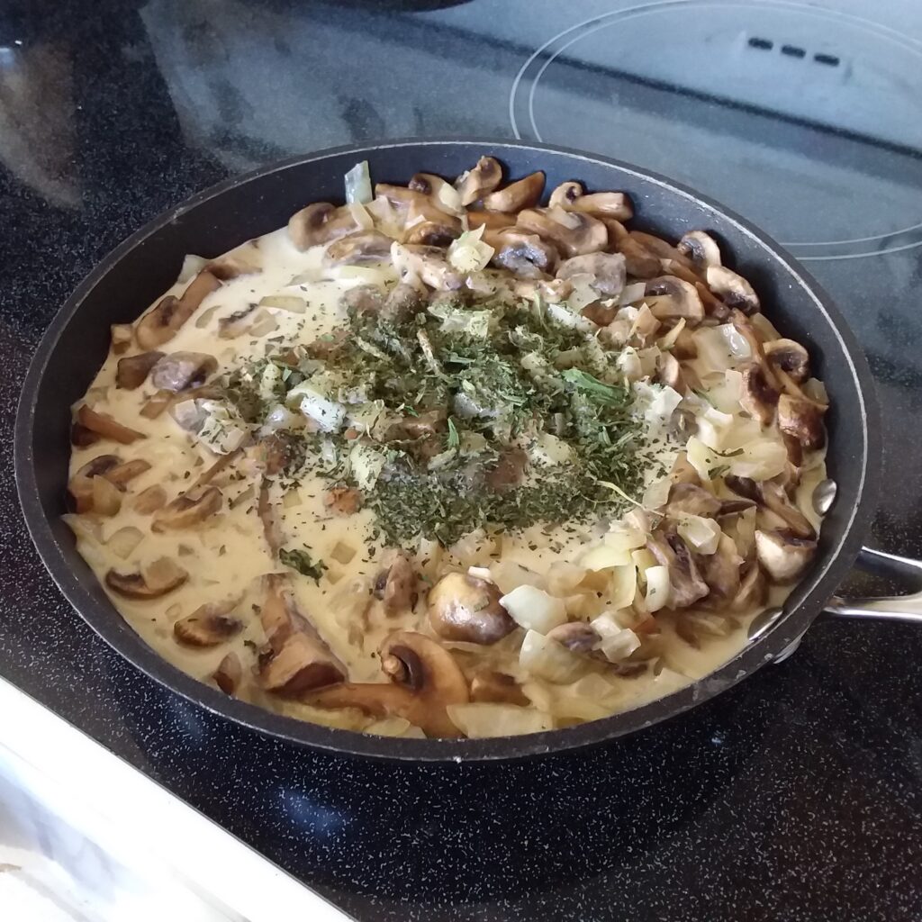 Creamy Mushrooms from My Kitchen Wand