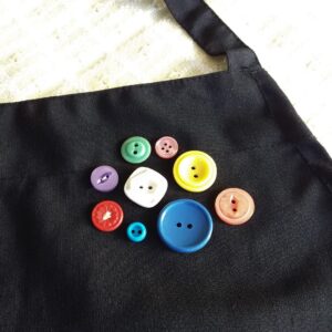 buttons on apron
